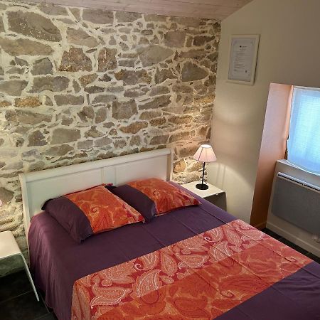 Monclar-de-Quercy La Forestiere Pigeonnier מראה חיצוני תמונה