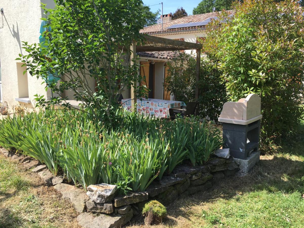 Monclar-de-Quercy La Forestiere Pigeonnier מראה חיצוני תמונה